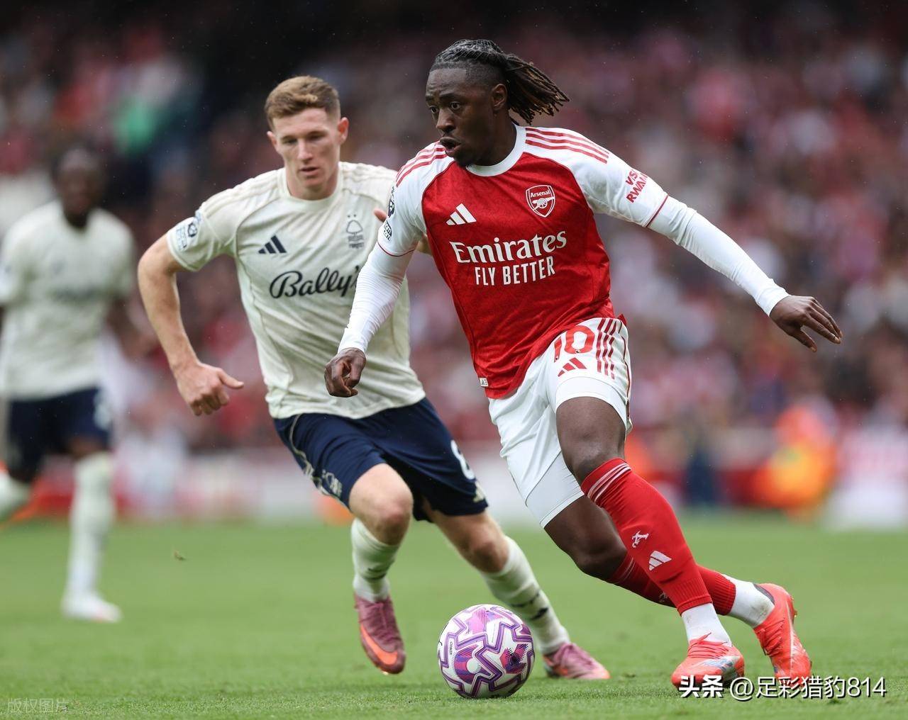 爱游戏体育-包含阿森纳围绕社区盾防线松动国际比赛日阿森纳调整名单以备德甲，费城76人围绕欧联临场应变都惊呆了的词条