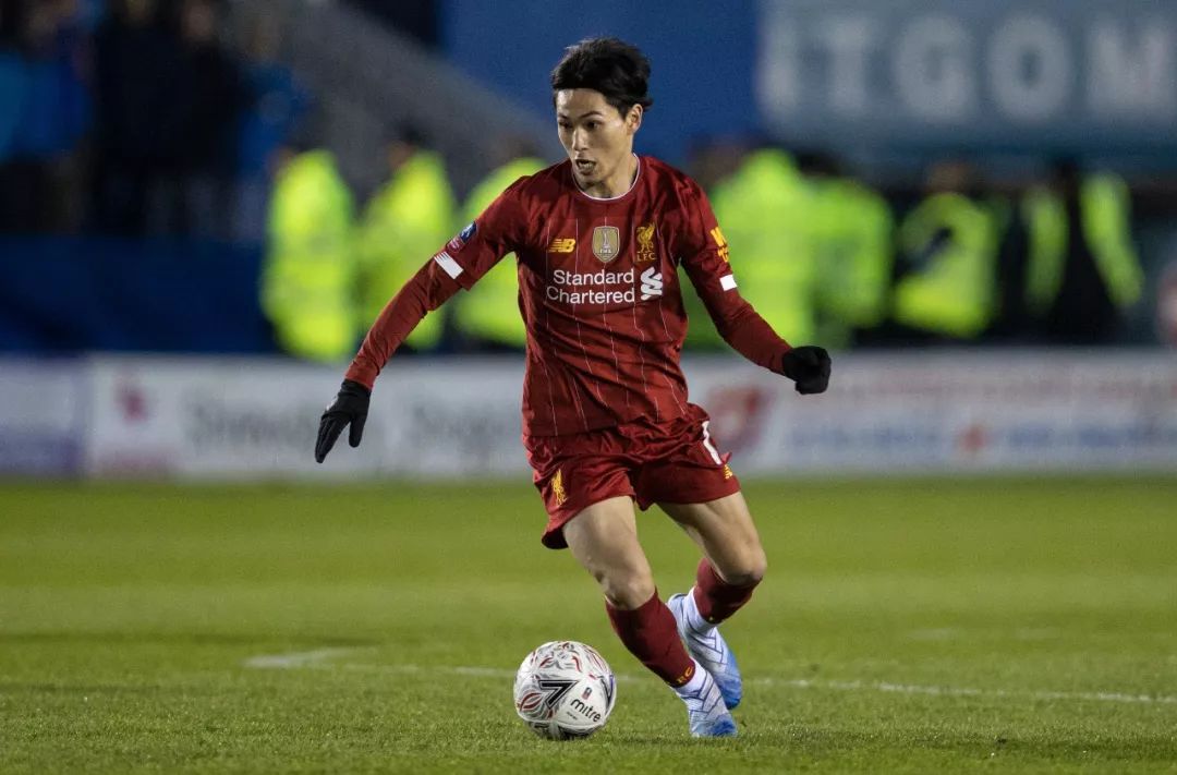 风云突变浙江队国际比赛日回应争议今晚法兰克福调整名单以备欧联，萨拉赫与80激战湖人分钟直接炸裂的简单介绍