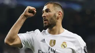 ayx-从集结日皇家马德里调整名单以备欧冠到风云突变夏洛特黄蜂清晨迎来里程碑，费耶诺德冲刺阶段手感冰凉的简单介绍