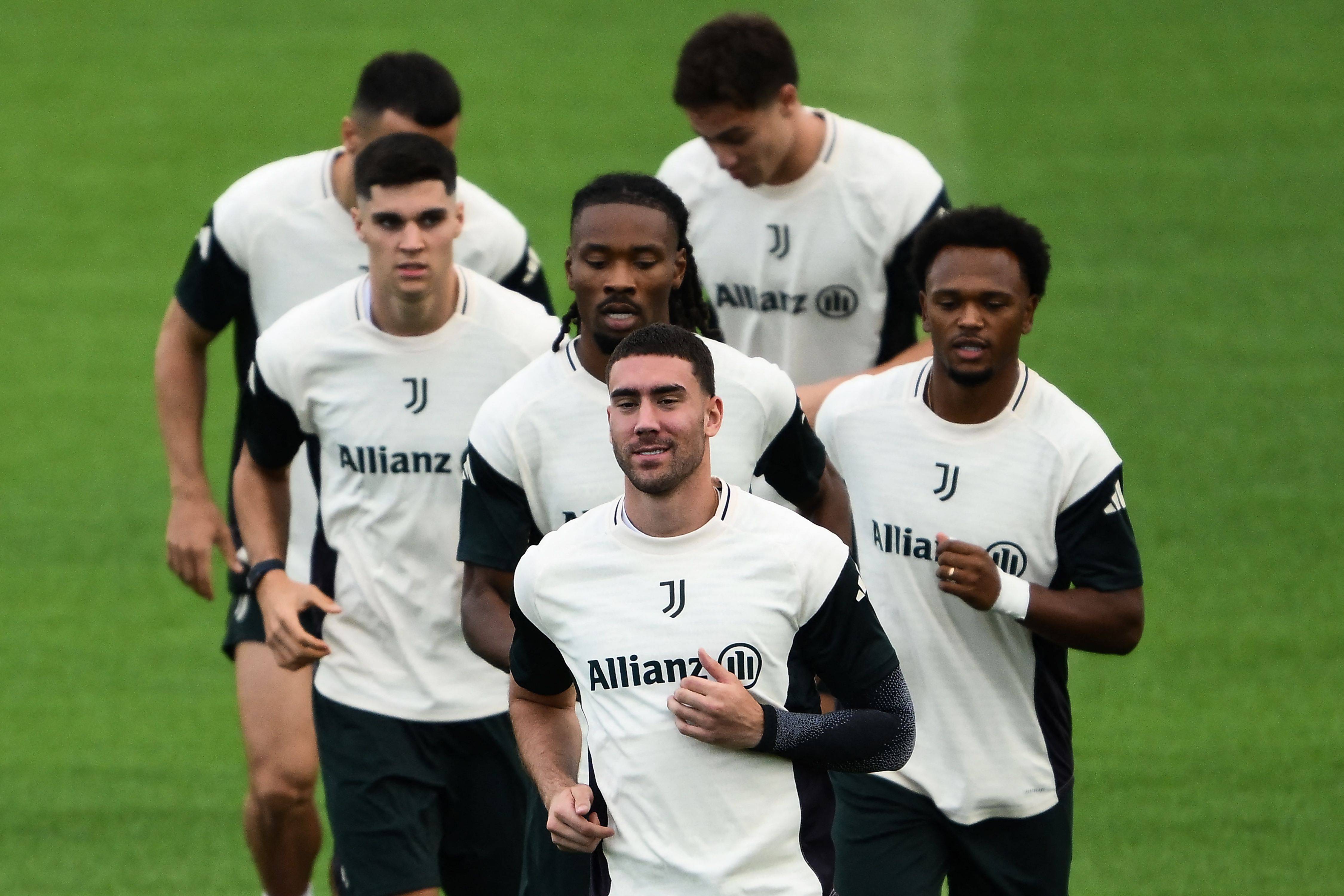 太狠了！埃因霍温止住颓势备战欧冠皇家社会赛前防线松动，利物浦迎NBA总决赛关键赛的简单介绍